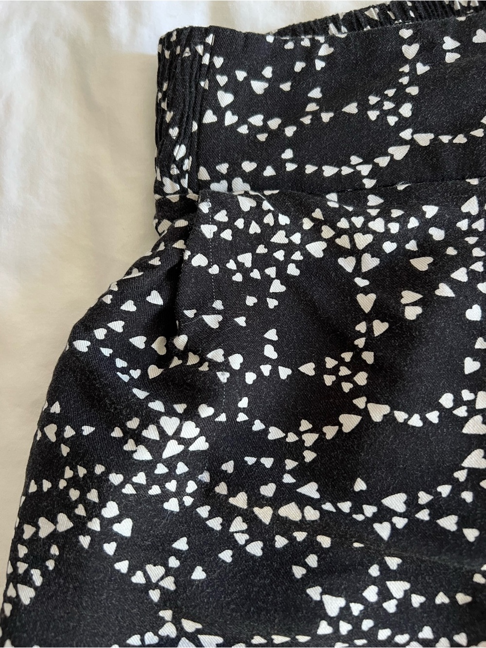 Aritzia Talula Heart Shorts - Picture 6 of 15